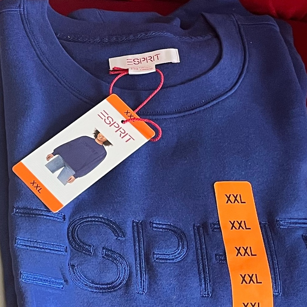 ESPRIT  Viral Women's Logo Fleece Crewneck NWT